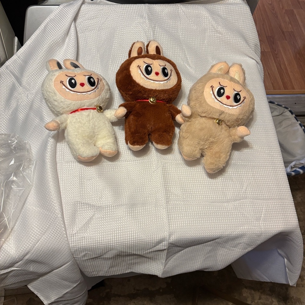 Monster Plushie Toy (1) White Labubu